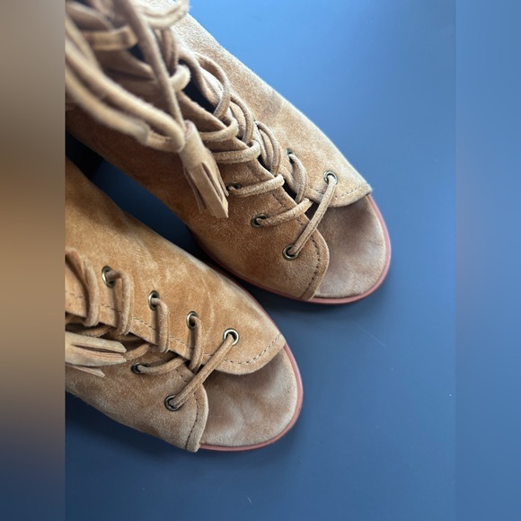 FRYE Suede Lace Up Heels- 8.5 - Picture 10 of 10